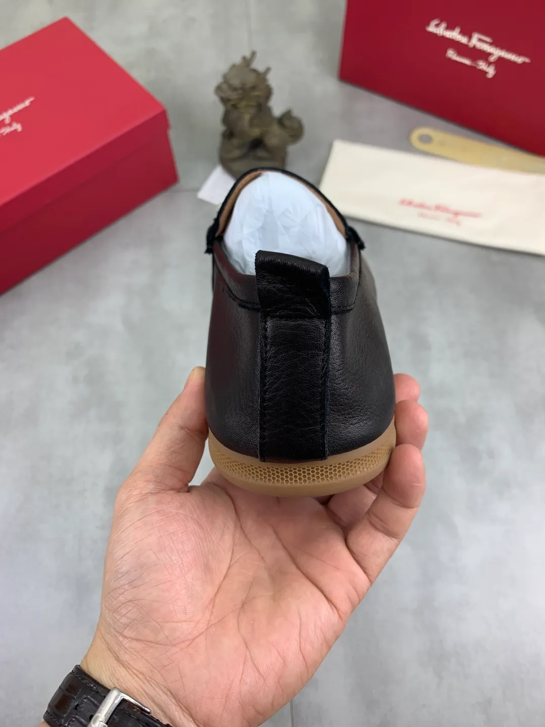 Men's shoes 💰P480 New model [Ferragamo/Ferragamo] Latest model Original imported calfskin, imported pigskin lining + original luxury metal buckle + original rubber outsole Soft and comfortable Size number: 38-44